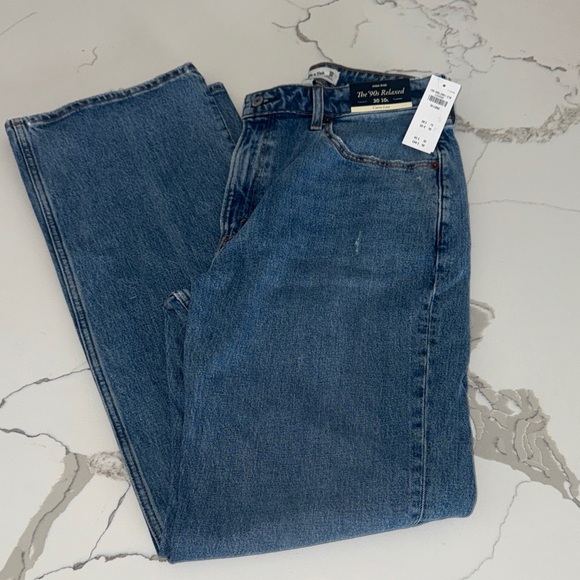 Abercrombie & Fitch Women's Relaxed Blue Jeans NWT - Picture 1 of 4
